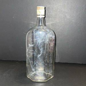 Gordon’s London Dry Gin Glass Liquor Bottle
